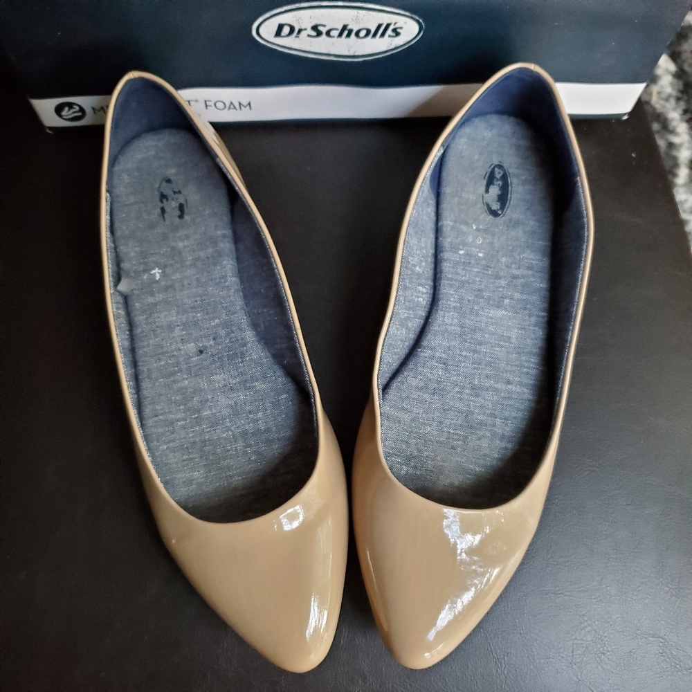 Dr. Scholl's Patent Tan Flats